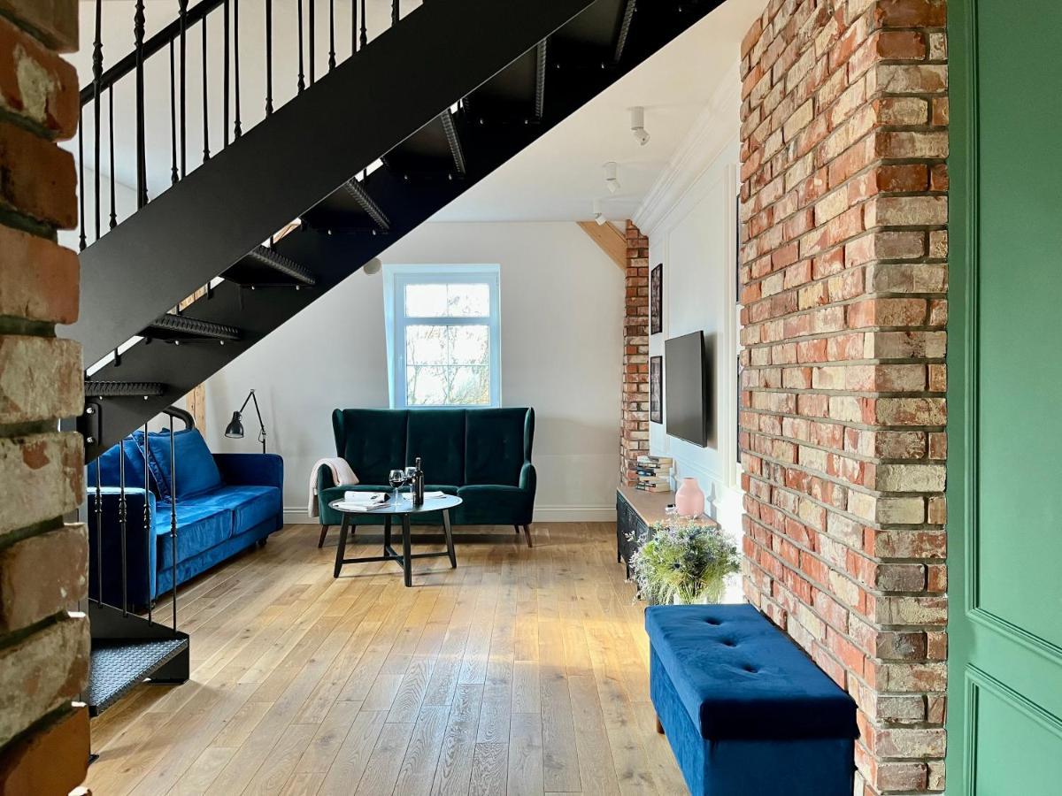 Lemon Pepper Apartment *